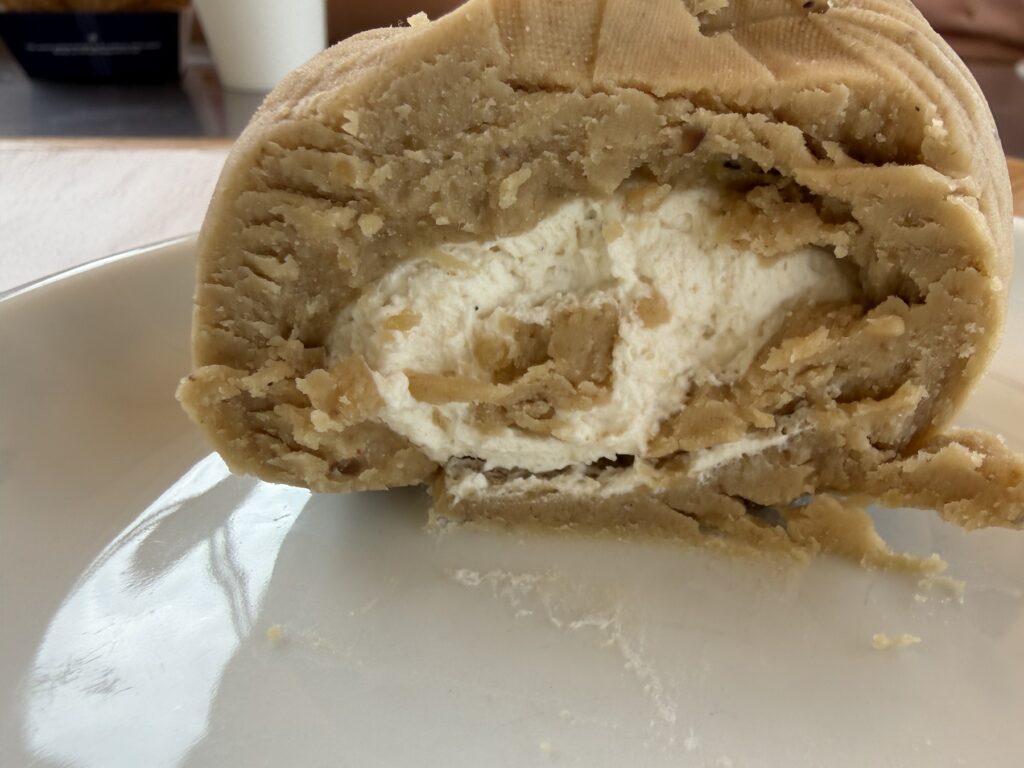 栗里宿カフェ モンブランタルト 断面