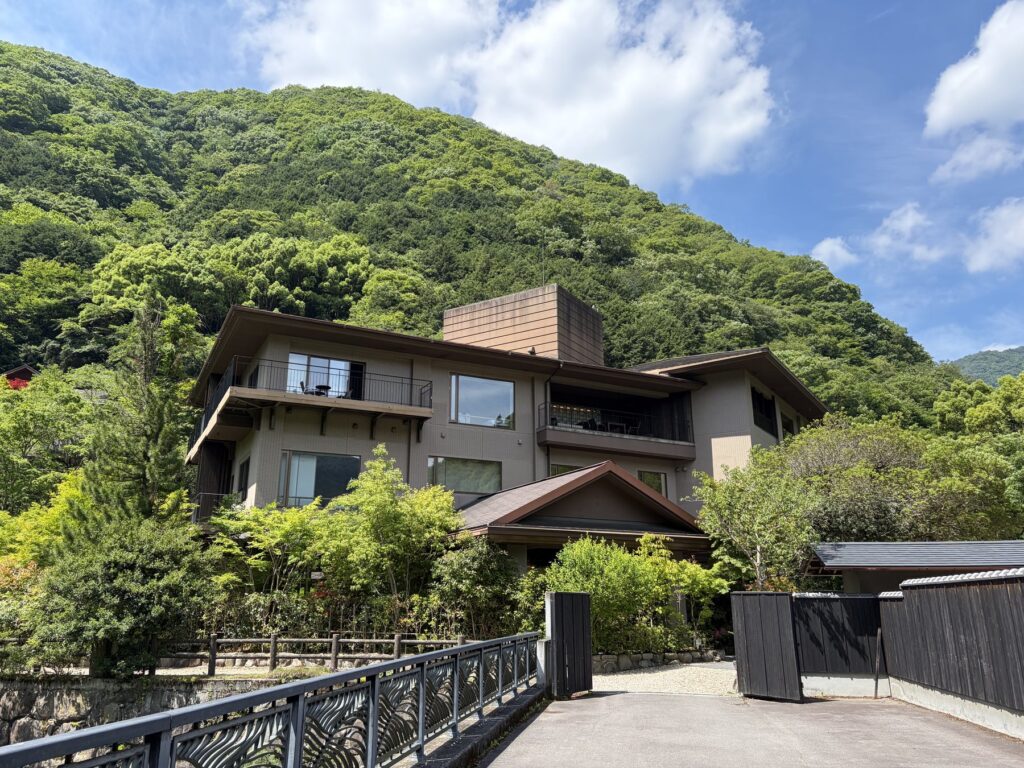 湯山荘 阿讃琴南 外観 わんこOK宿